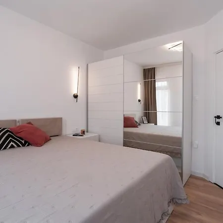 Artistic 2 Bedroom Heart Of Kapana Ap1