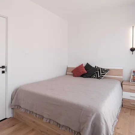 Artistic 2 Bedroom Heart Of Kapana Ap1 Апартаменты Пловдив